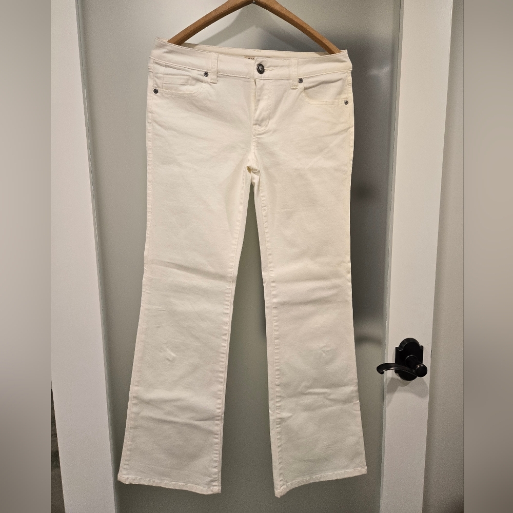 Cabi Jeans Cream Size 4 Wide Leg Pants High Rise Boot Cut Denim Stretch 218R